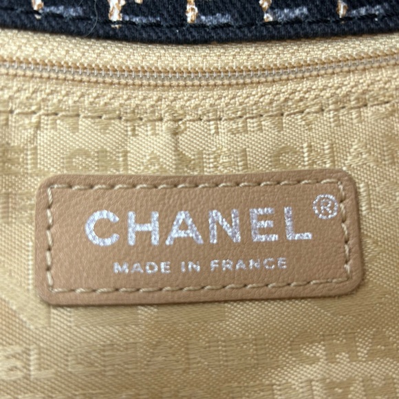 (SOLD) Chanel Black Vintage Small Printed CC Flap Bag - Picture 10 of 16